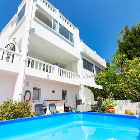 Holiday home Holiday Vita - Pea128 By Interhome